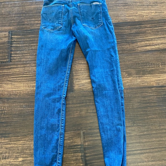 Hudson distressed medium wash skinny jeans. Size 25. - Picture 2 of 3